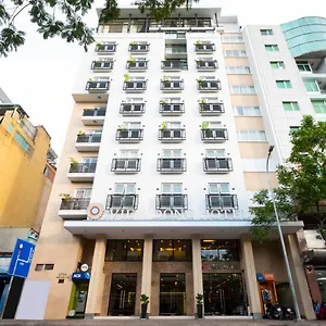 Hotel Vien Dong - Near Bui Vien Walking Street, Ho Chi Minh City