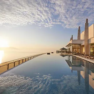 Resort - Mikazuki Japanese &